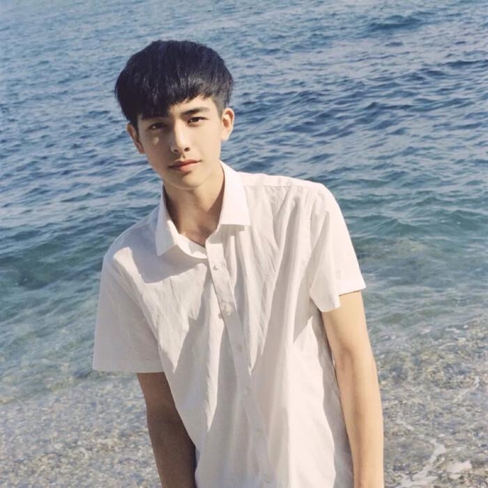 啊巴啊巴的第一张照片--衡阳相亲服务中心