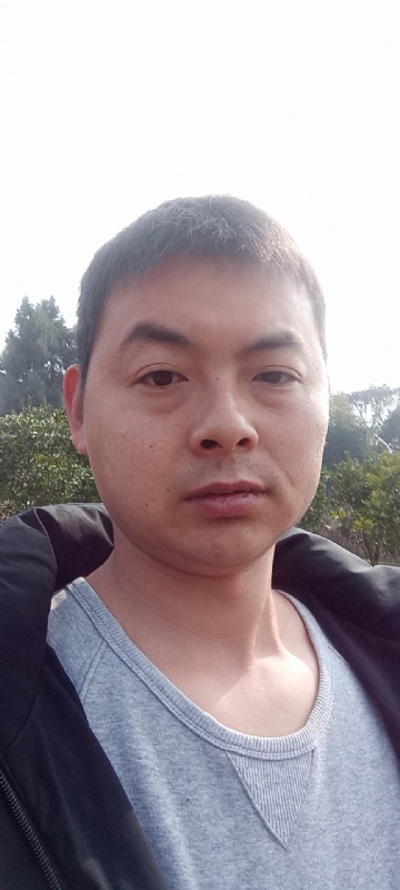 亲亲抱抱我爱你的第一张照片--衡阳相亲服务中心