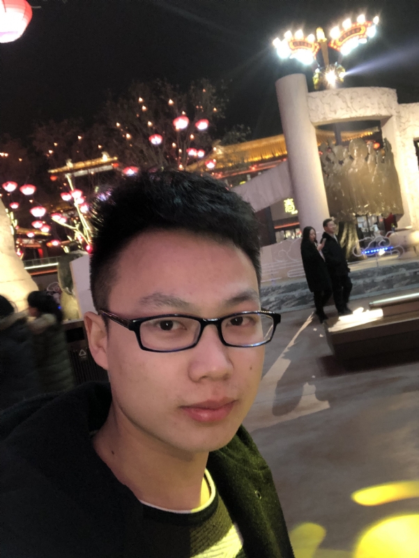 吃葡萄不吐葡萄皮的第二张照片--衡阳相亲服务中心