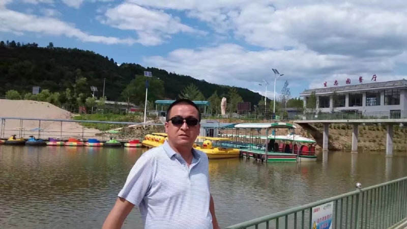 一三缺四的第一张照片--衡阳相亲服务中心