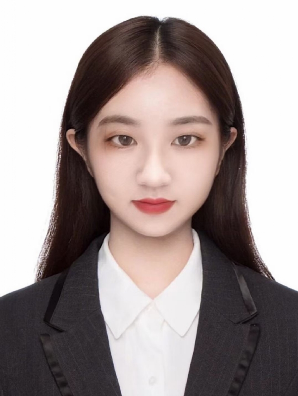 侧耳倾听的第一张照片--衡阳相亲服务中心