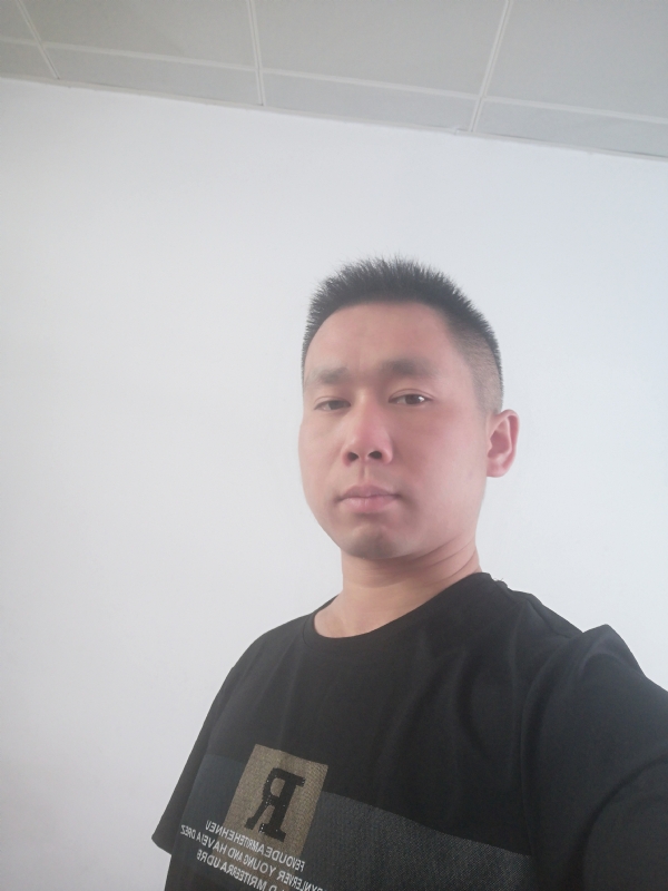 孤独的狼的第一张照片--衡阳相亲服务中心