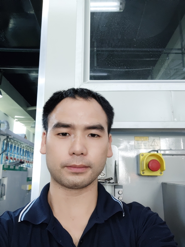 黄伟的第一张照片--衡阳相亲服务中心