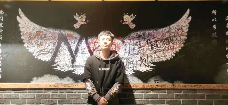 水彩画师的第一张照片--衡阳相亲服务中心