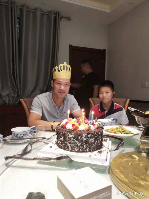 孤独的狼的第一张照片--衡阳相亲服务中心