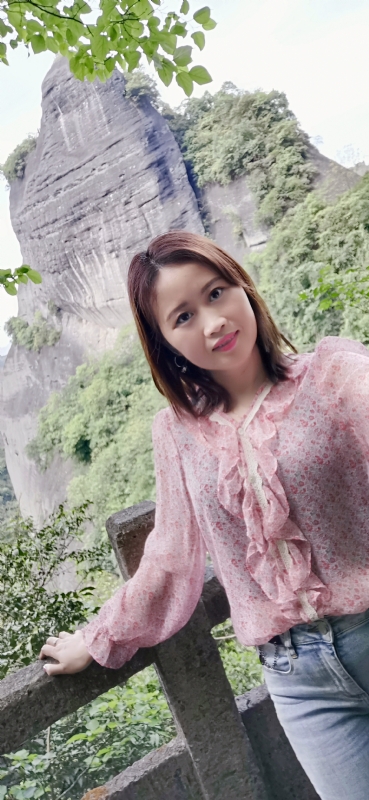 花开半夏的第二张照片--衡阳相亲服务中心