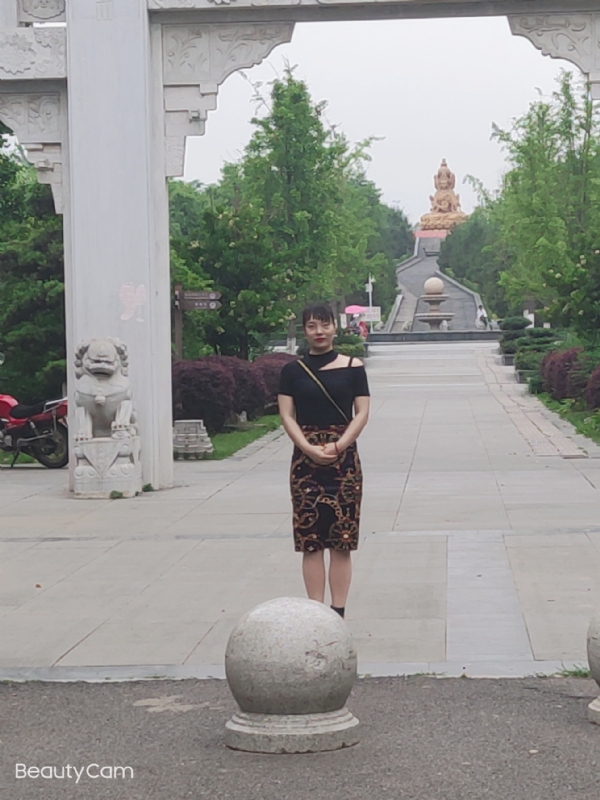 魏沐阳子的第三张照片--衡阳相亲服务中心