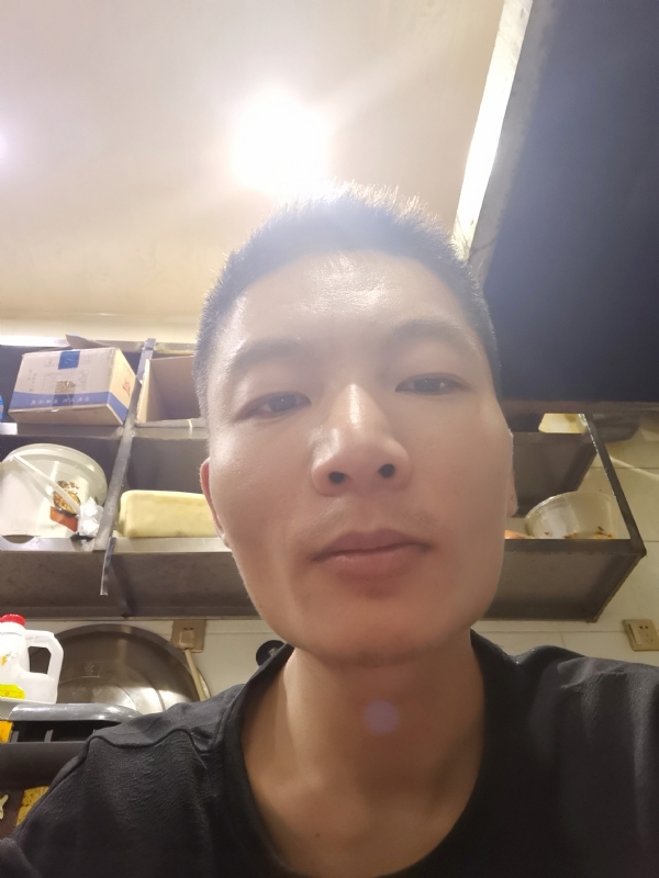 邹先生的第二张照片--衡阳相亲服务中心