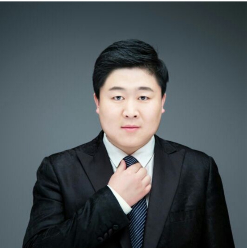 迷途小书童的第一张照片--衡阳相亲服务中心