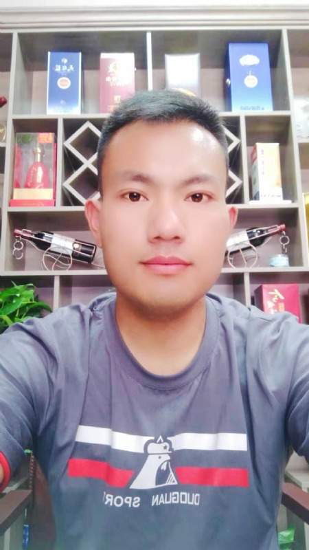 钱乾的第一张照片--衡阳相亲服务中心