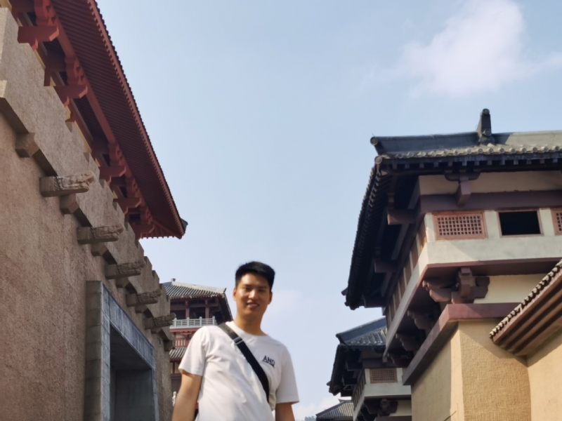 咸鱼不闲的第二张照片--衡阳相亲服务中心