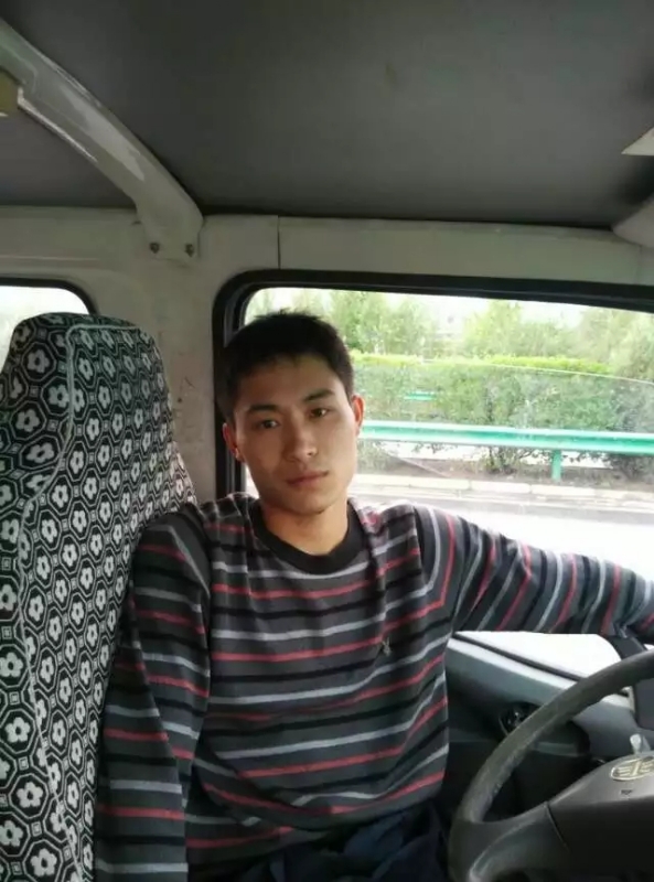 桦树林的第一张照片--衡阳相亲服务中心