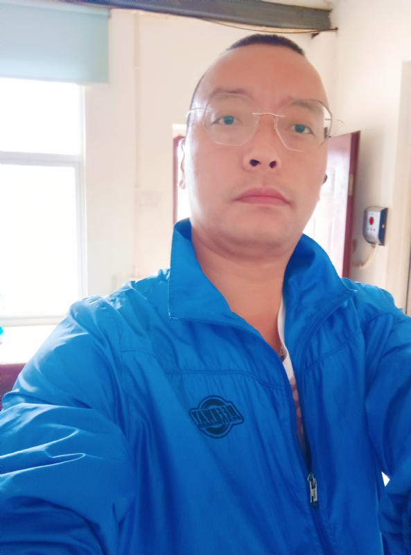 通海混混的第一张照片--衡阳相亲服务中心