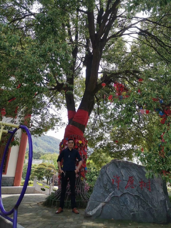 霸气的第一张照片--衡阳相亲服务中心