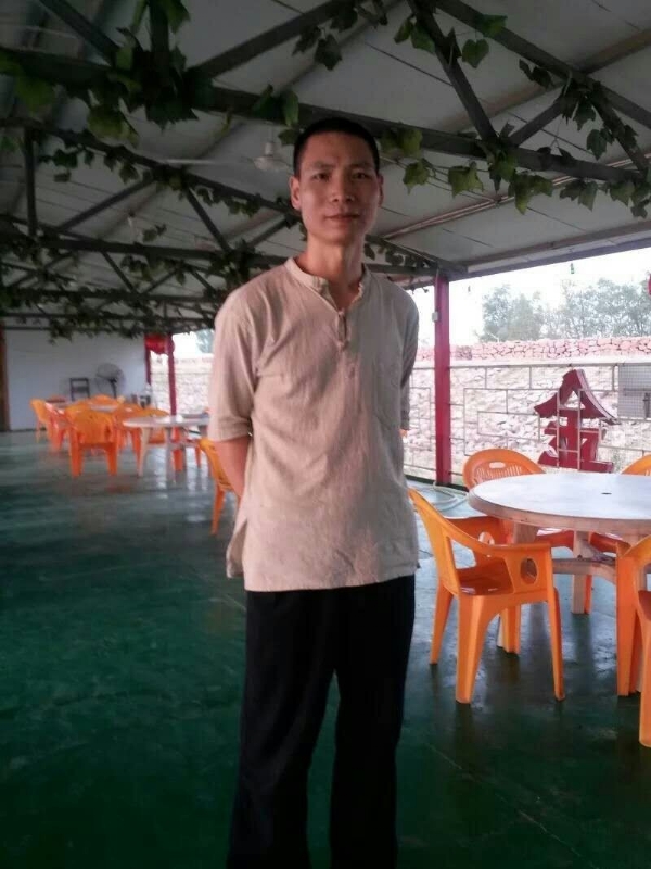 周哥的第三张照片--衡阳相亲服务中心