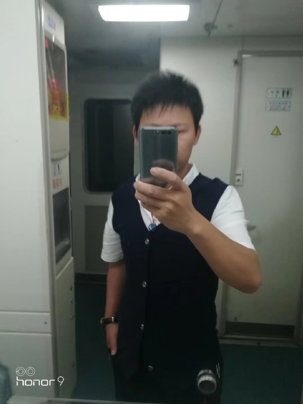 阳光下de幸福的第一张照片--衡阳相亲服务中心