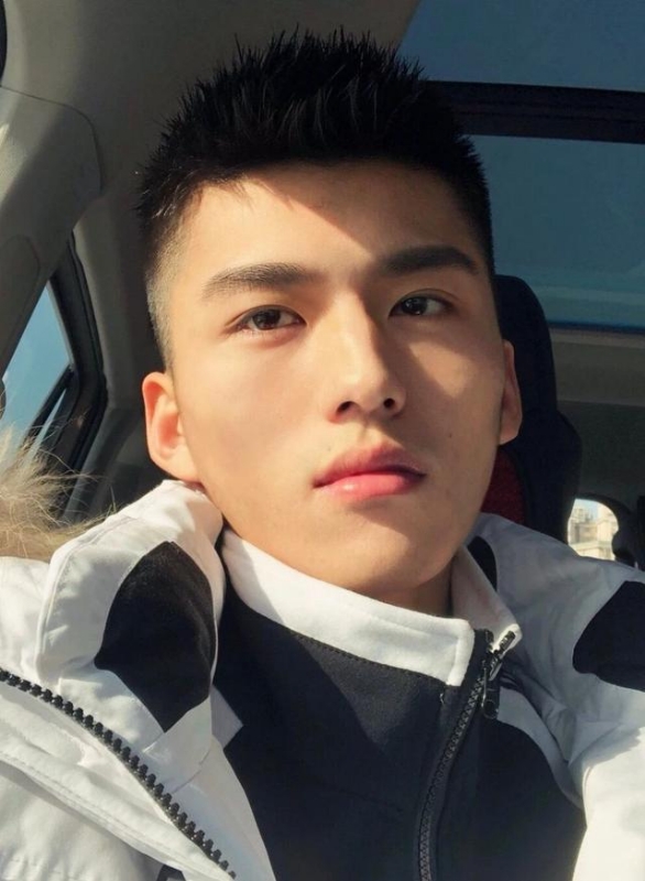 飞翔的第一张照片--衡阳相亲服务中心