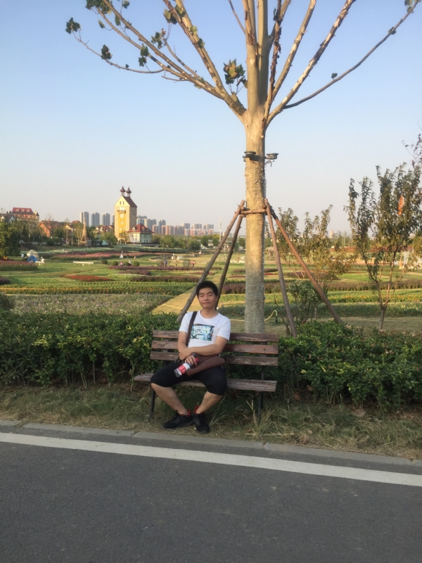 大鹏的第一张照片--衡阳相亲服务中心