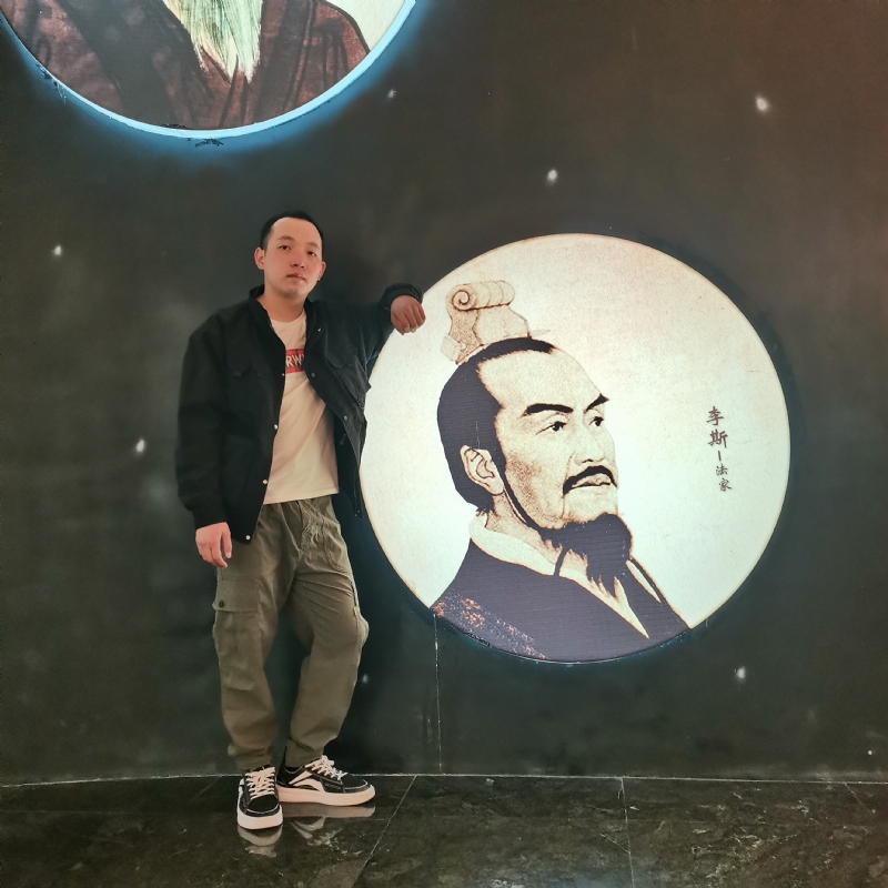 小灰灰的第三张照片--衡阳相亲服务中心