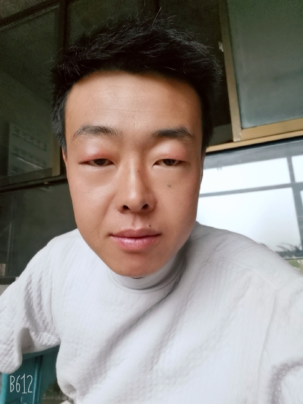 缺爱80后的第一张照片--衡阳相亲服务中心