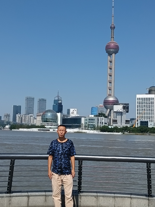 伪装浪漫的第一张照片--衡阳相亲服务中心