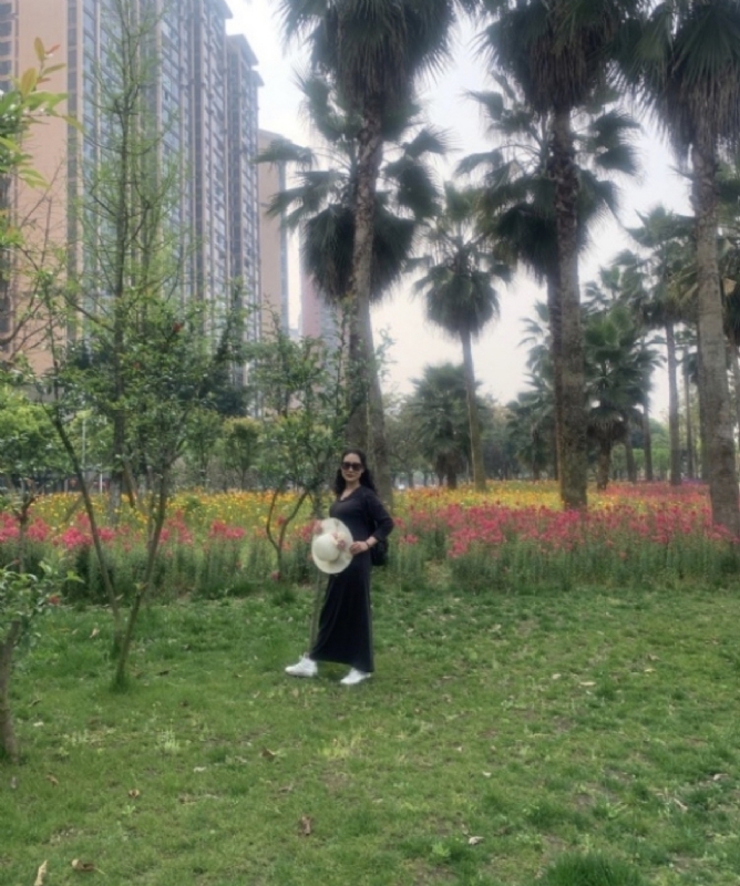 粉墨登场的第一张照片--衡阳相亲服务中心