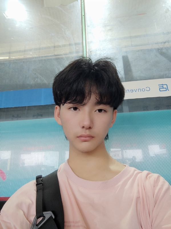 钱嘉豪的第二张照片--衡阳相亲服务中心