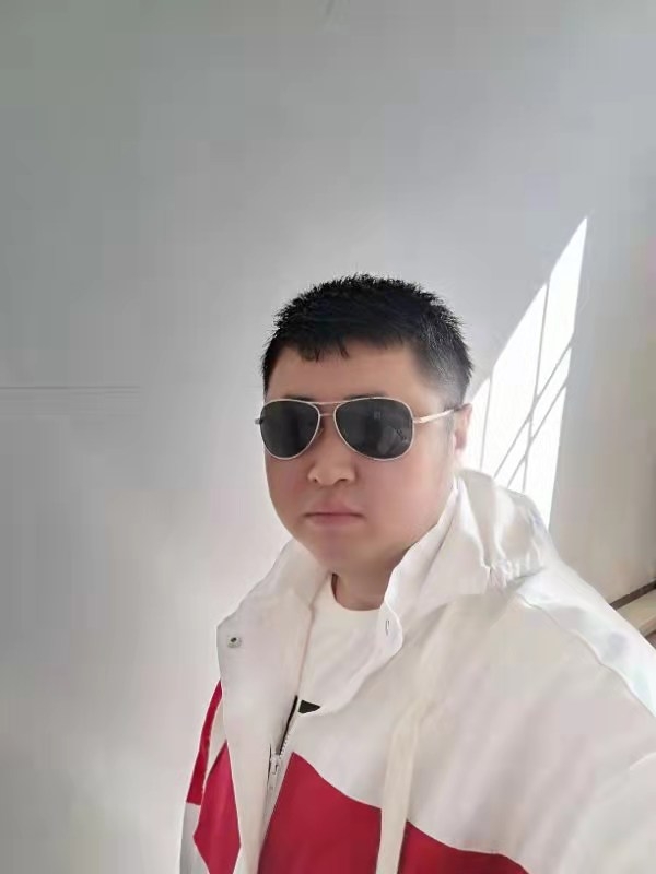 大漠叔叔的第一张照片--衡阳相亲服务中心