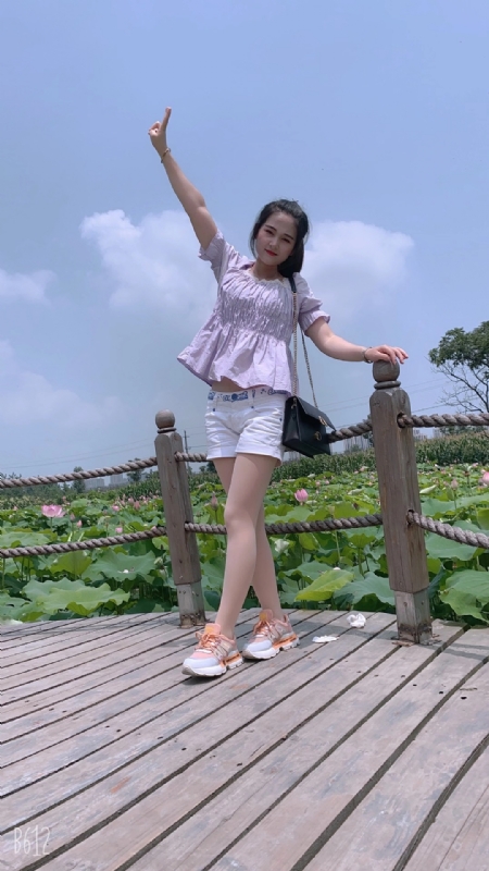 秋水伊人的第二张照片--衡阳相亲服务中心