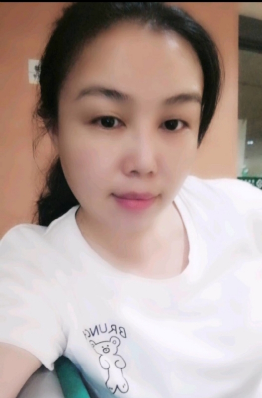 淡淡的云的第二张照片--衡阳相亲服务中心