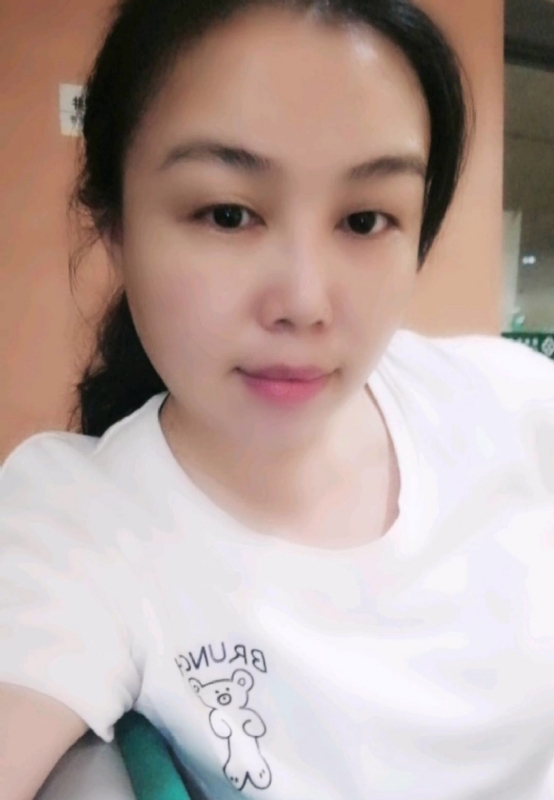 淡淡的云的第三张照片--衡阳相亲服务中心