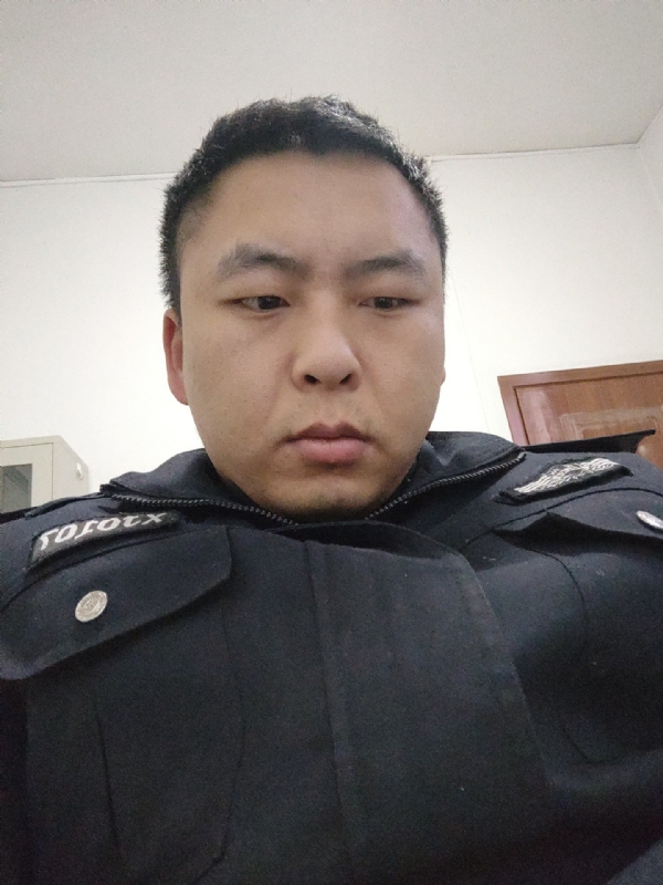 好纠结的第二张照片--衡阳相亲服务中心