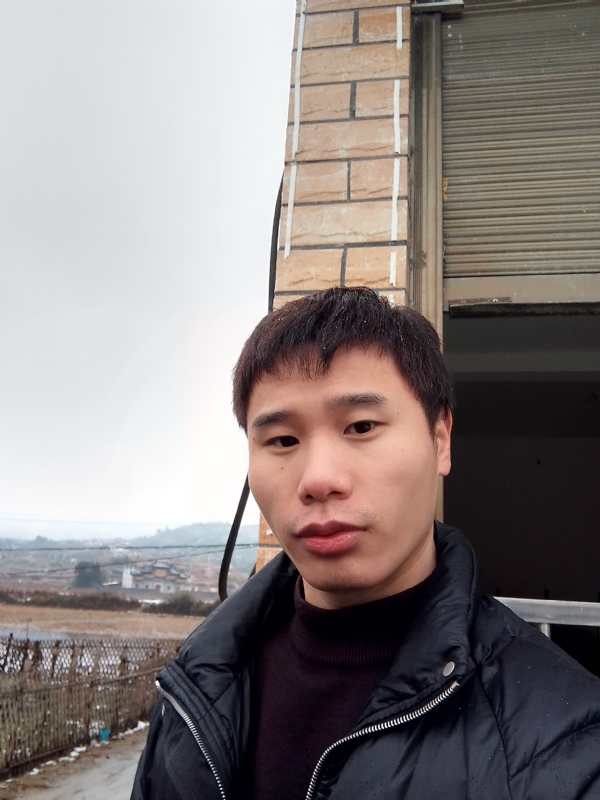 银色的羽翼的第一张照片--衡阳相亲服务中心