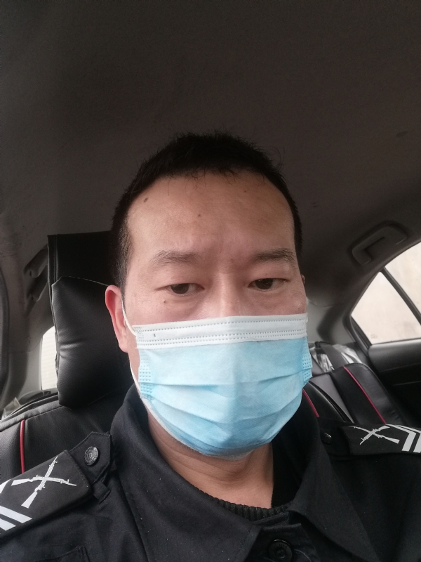 不会躲的刺猬的第一张照片--衡阳相亲服务中心