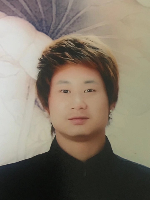 咮辛的第一张照片--衡阳相亲服务中心