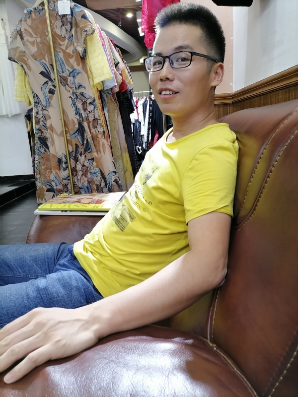 汪顺鹏的第一张照片--衡阳相亲服务中心