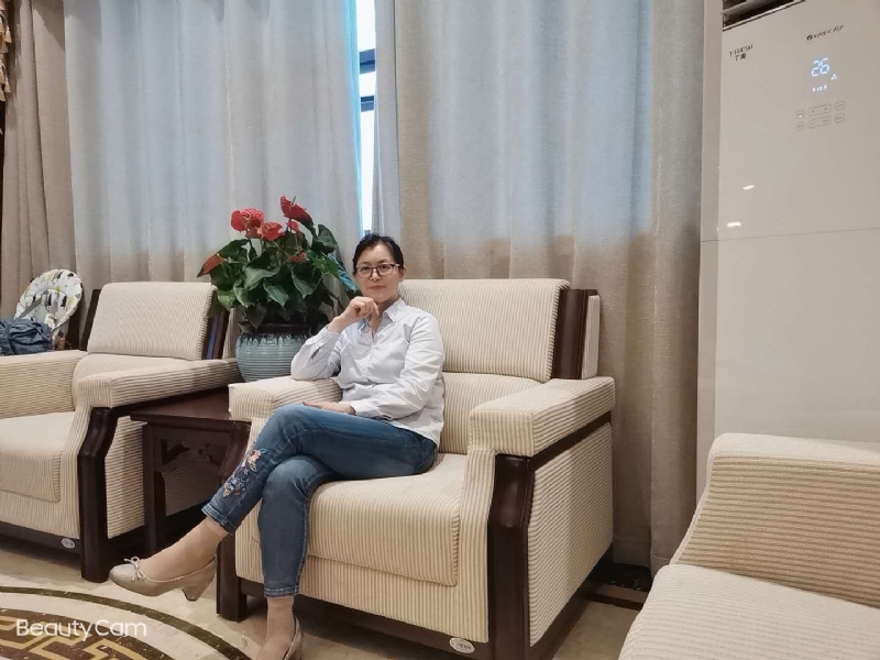 秋水伊人的第一张照片--衡阳相亲服务中心