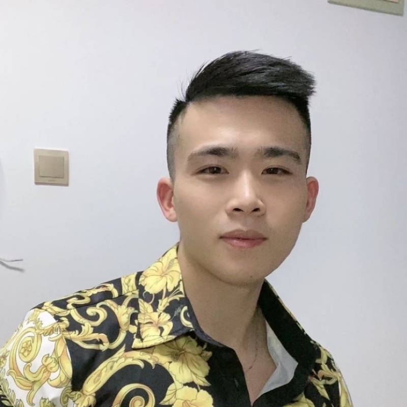 迷彩冲锋衣的第一张照片--衡阳相亲服务中心