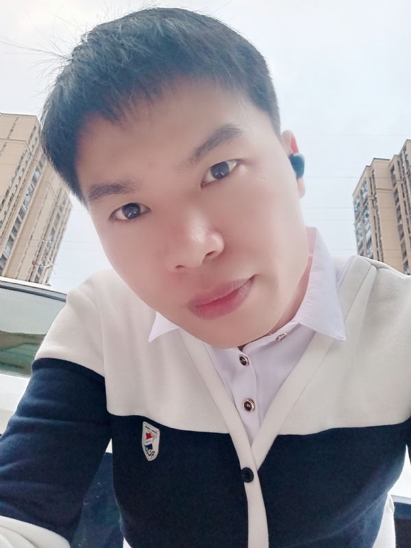 雨霁月清风的第一张照片--衡阳相亲服务中心