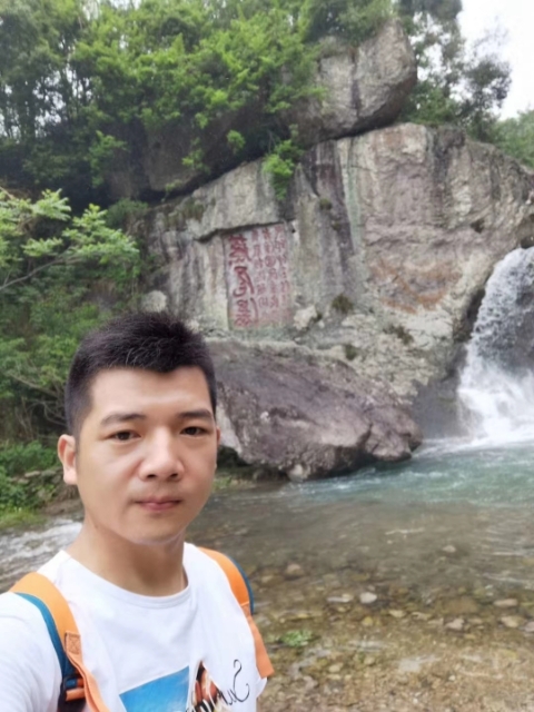 愿得一人心的第一张照片--衡阳相亲服务中心