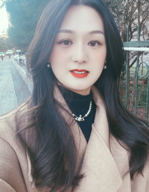 盧盈穎的第一张照片--衡阳相亲服务中心