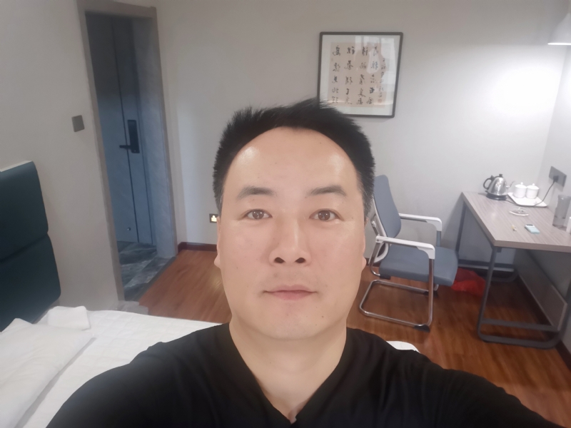 莫待花落空折枝的第一张照片--衡阳相亲服务中心