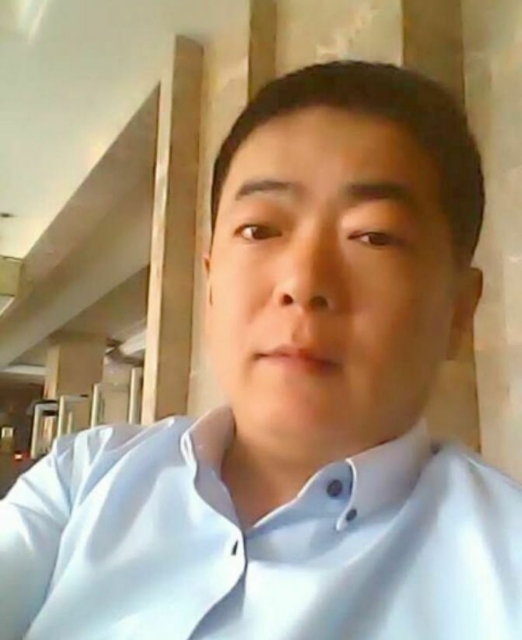 落叶随风的第一张照片--衡阳相亲服务中心