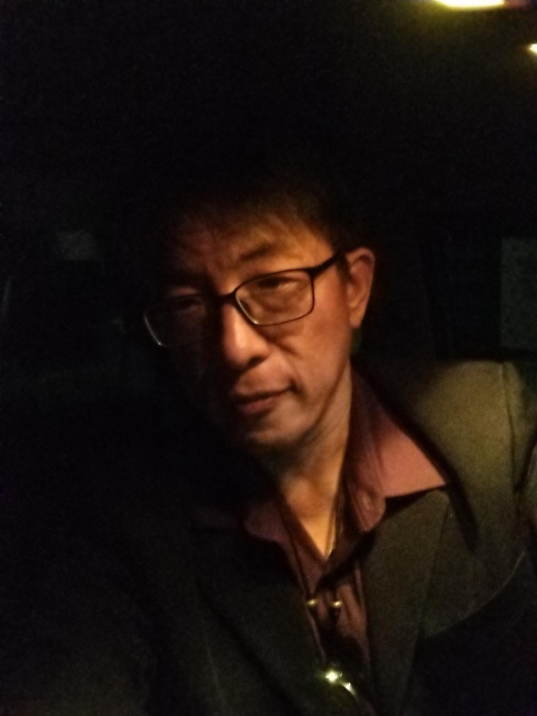 隱姓埋名的第一张照片--衡阳相亲服务中心