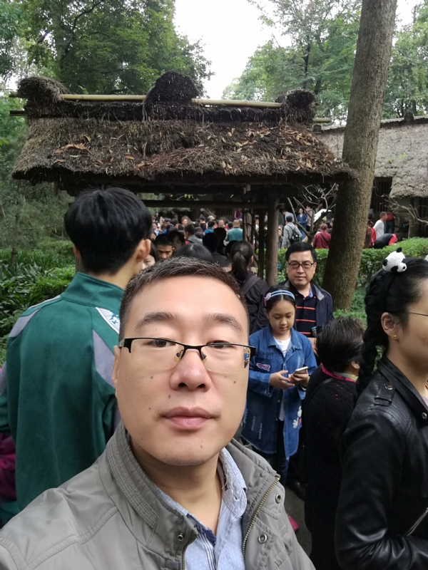 撑起一片天的第一张照片--衡阳相亲服务中心