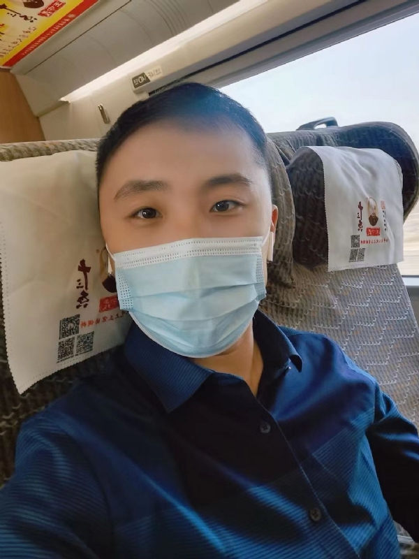 孤独的小屁猪的第二张照片--衡阳相亲服务中心