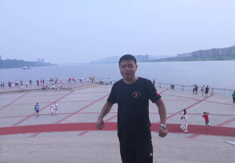 曾经心疼的我的第一张照片--衡阳相亲服务中心