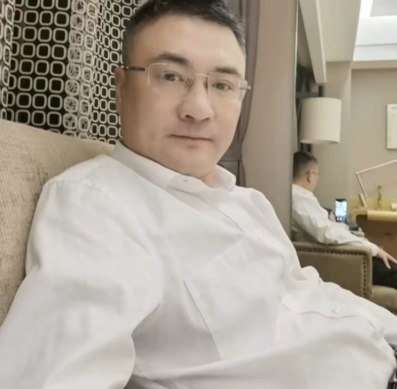 追逐的第二张照片--衡阳相亲服务中心