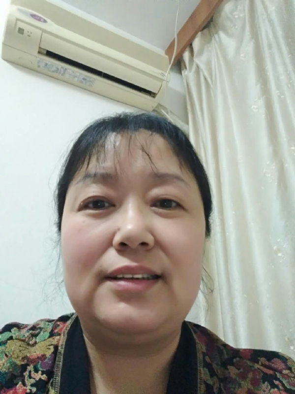 雨中漫步的第一张照片--衡阳相亲服务中心