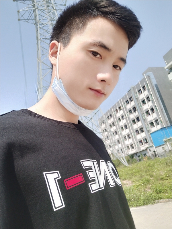 何凡的第一张照片--衡阳相亲服务中心